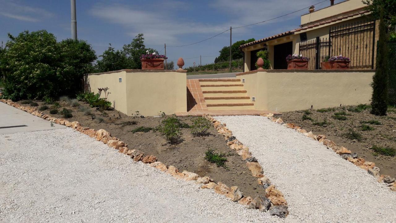 B&B Cum Grano Salis Castello delle Forme Exterior photo